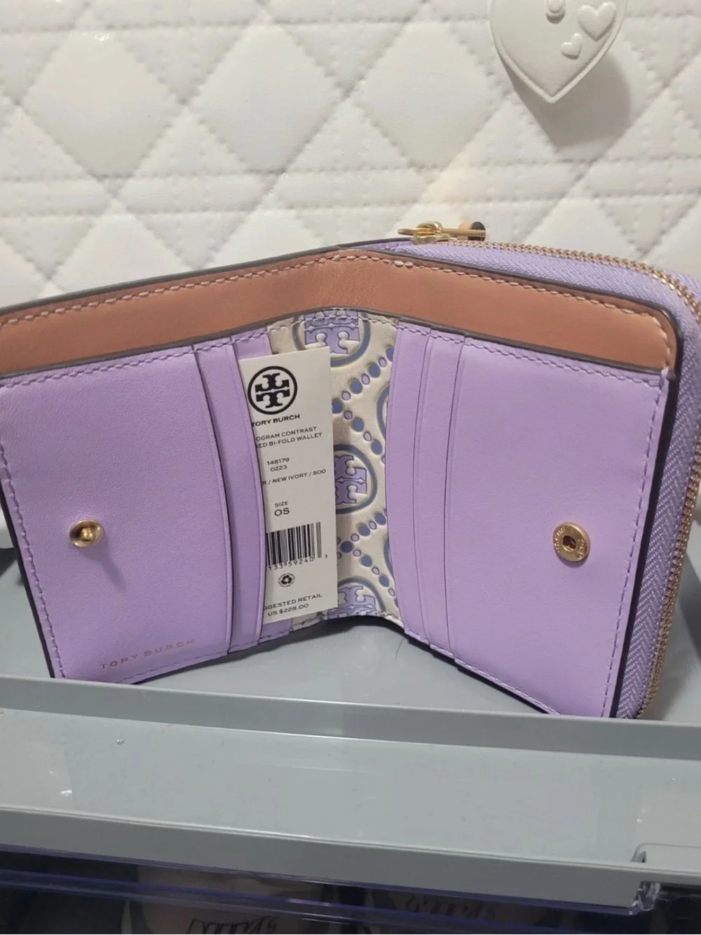 Tory Burch compact tory